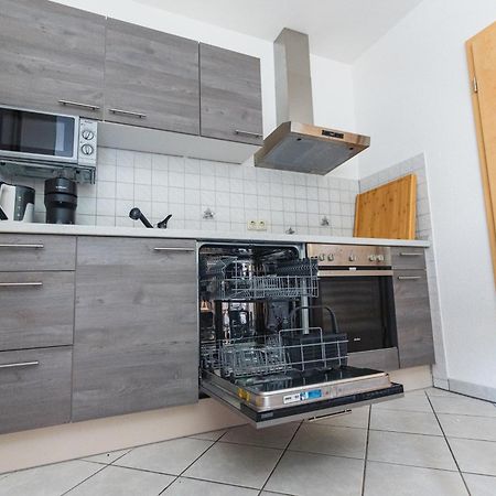 Appartment In Den Weinbergen Bei Mainz - Mit 2X Doppelzimmern, 1X Grosses Wohnzimmer, Bad & Kueche Stadecken-Elsheim Exterior photo