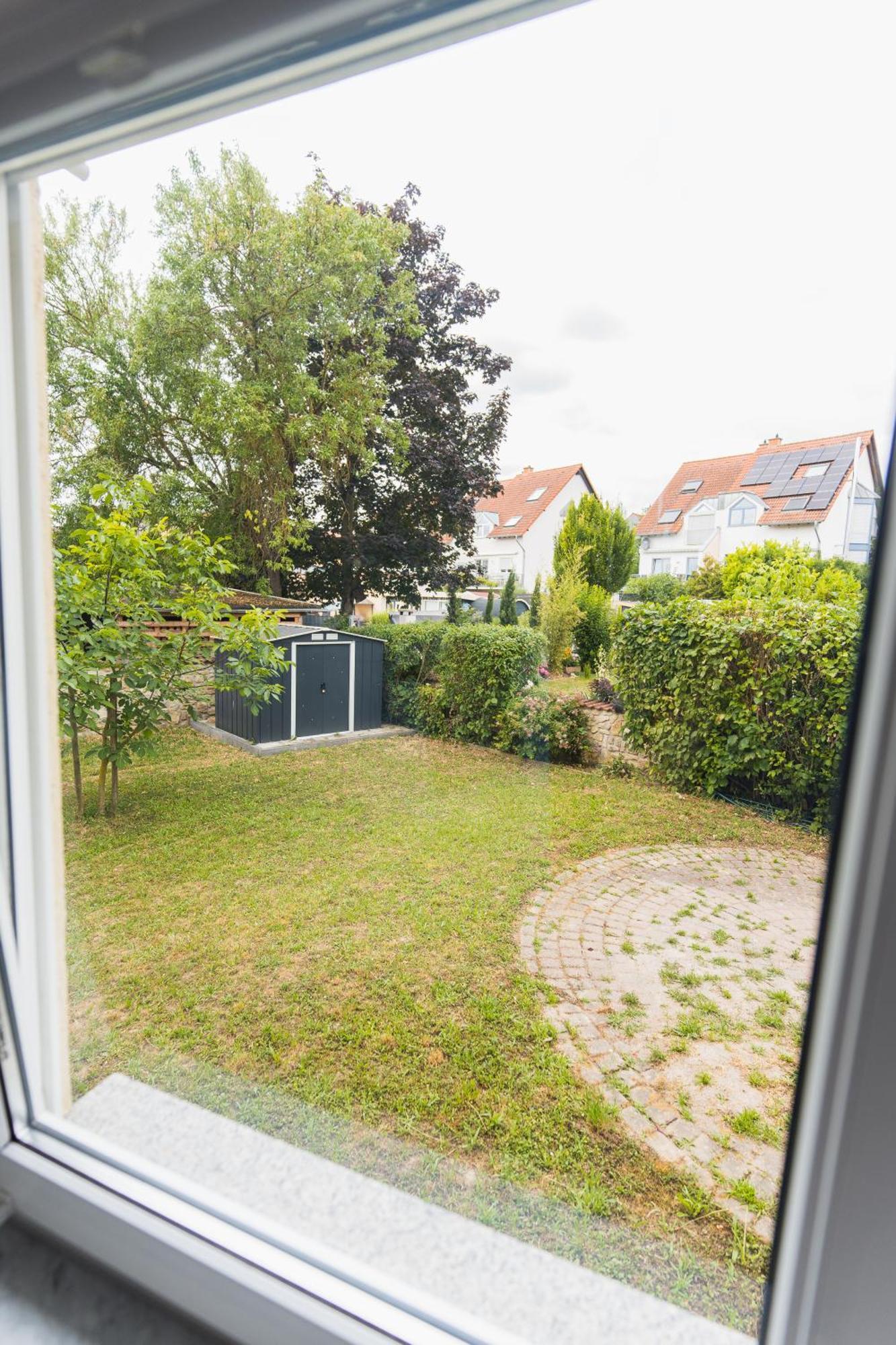 Appartment In Den Weinbergen Bei Mainz - Mit 2X Doppelzimmern, 1X Grosses Wohnzimmer, Bad & Kueche Stadecken-Elsheim Exterior photo